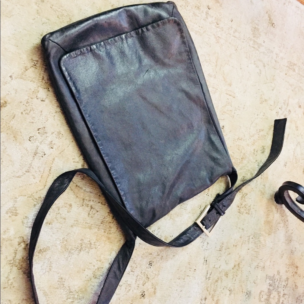LEATHER BAG